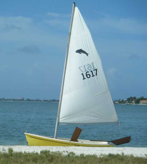 AMF 12' Puffer, 1981 sailboat