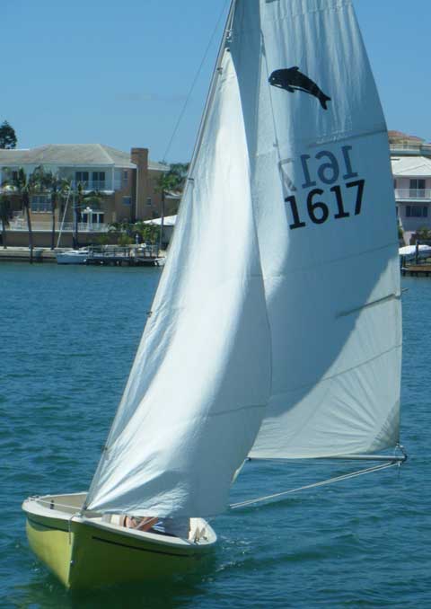 AMF 12' Puffer, 1981 sailboat