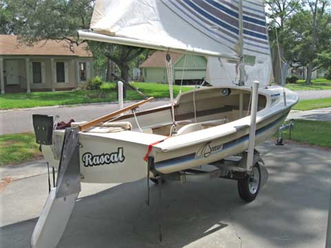 Spindrift Daysailer 17, 1984 sailboat