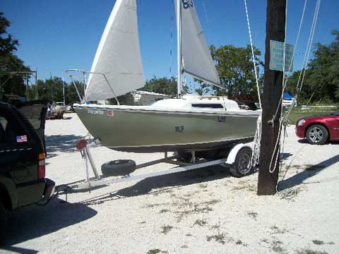 Venture 17, 1972 sailboat