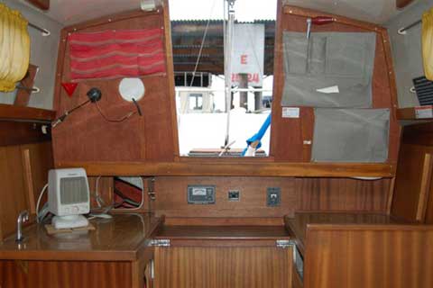 Albin Vega 27 sailboat