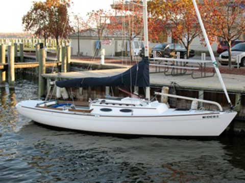 Alerion Express 28 sailboat
