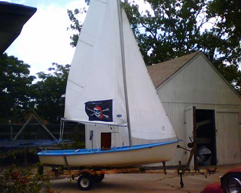 AMF Puffer sailboat
