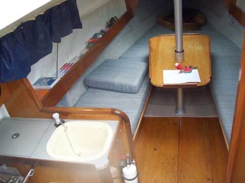 Beneteau 235, 1986 sailboat