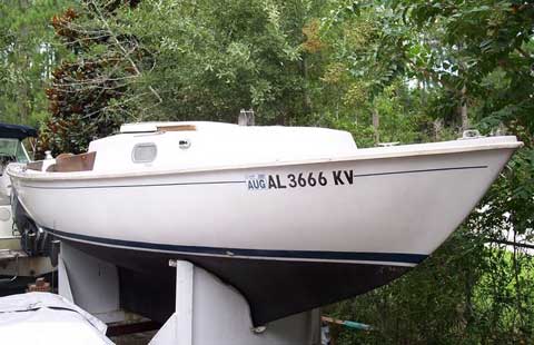 Bristol 19 sailboat