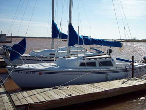 Catalina 22 sailboat