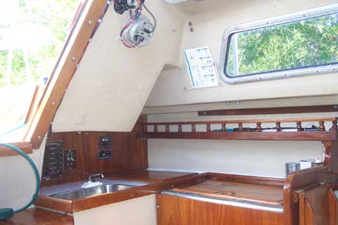 Catalina 25 sailboat