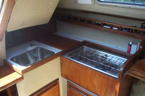 Catalina 25 sailboat
