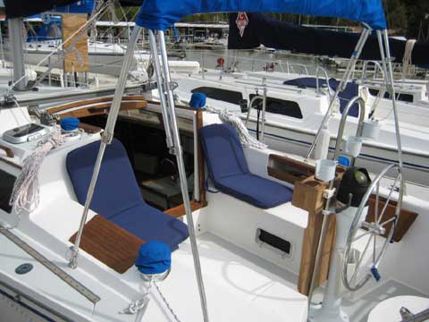 Catalina 28 sailboat