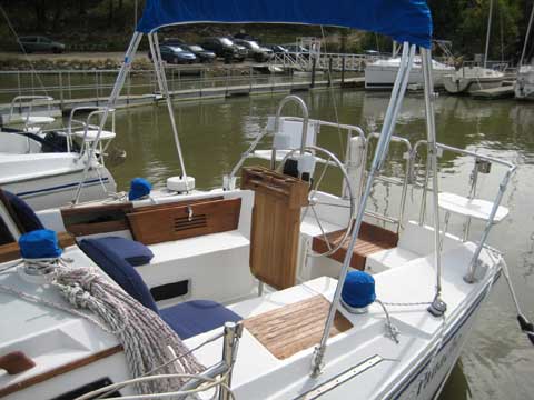 Catalina 28 sailboat