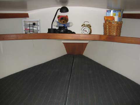 Catalina 28 sailboat