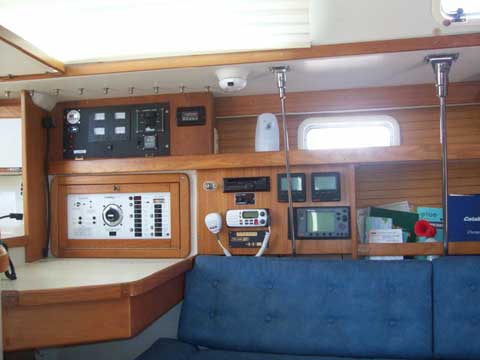 Catalina 320, 1997 sailboat