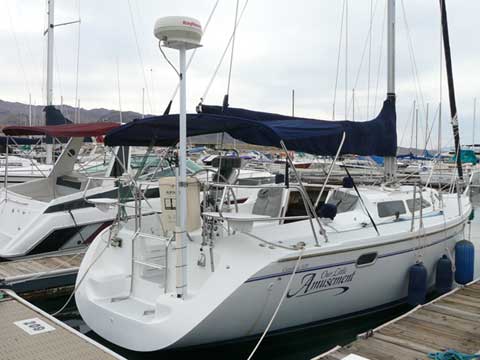 Catalina 320, 2000 sailboat