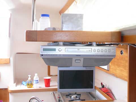 Catalina 320, 2000 sailboat