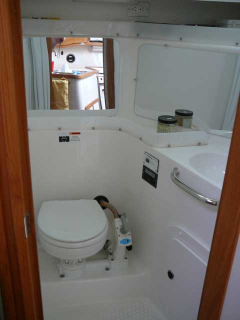 Catalina 320, 2000 sailboat