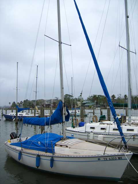 Chrysler 22 sailboat
