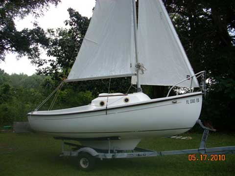 ComPac 16, 1983 sailboat