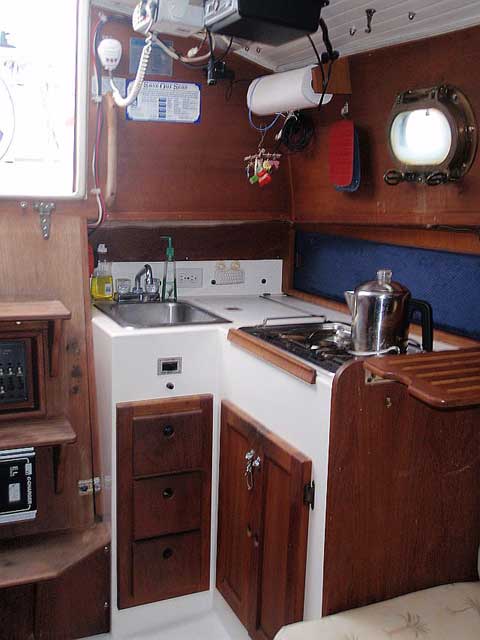 Compac 27/2, 1988 sailboat