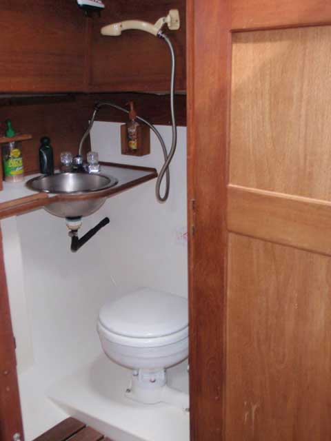 Compac 27/2, 1988 sailboat