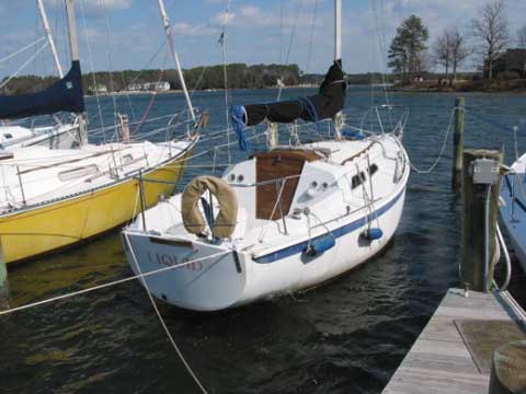 Ericson 27, 1971 sailboat