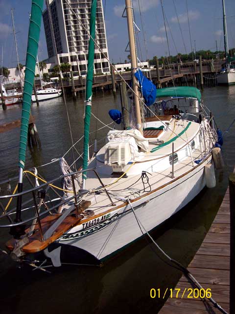 Ericson 31, Independance, 1979 sailboat