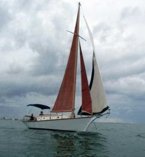 Gillmer Skipjack 37, 1971 sailboat