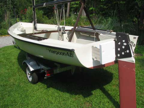 Harpoon 4.6 sailboat