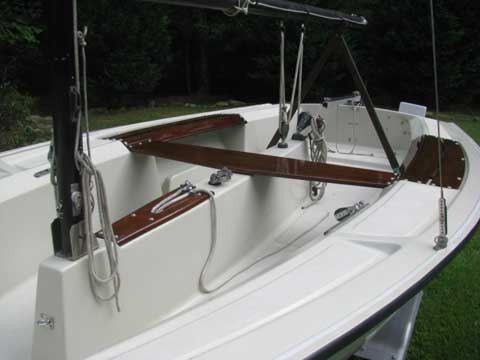 Harpoon 4.6 sailboat