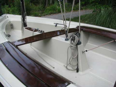 Harpoon 4.6 sailboat