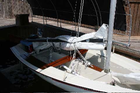 Harpoon 4.6 sailboat