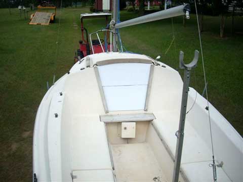 Holder 17 sailboat