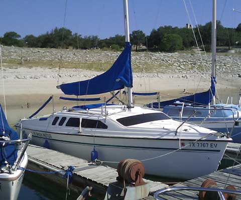 Hunter 23.5 sailboat