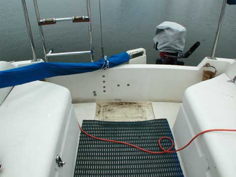 Hunter 25.5 sailboat