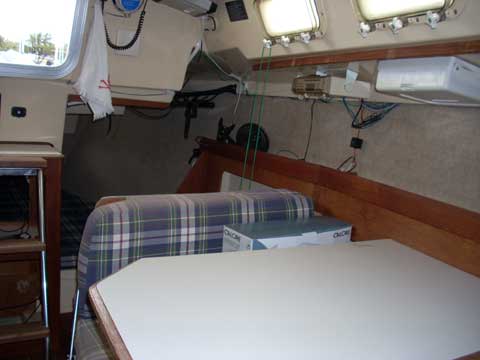 Hunter 25.5, 1984 sailboat