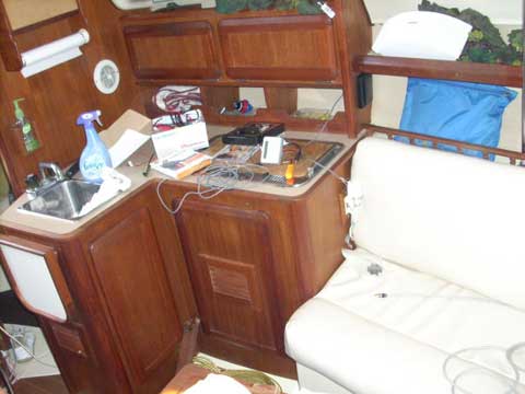 Hunter 28 sailboat
