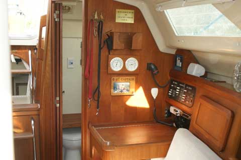 Hunter 30T, 1991 sailboat