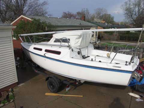 Macgregor 25 sailboat