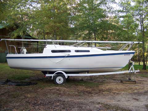 Macgregor 25 sailboat