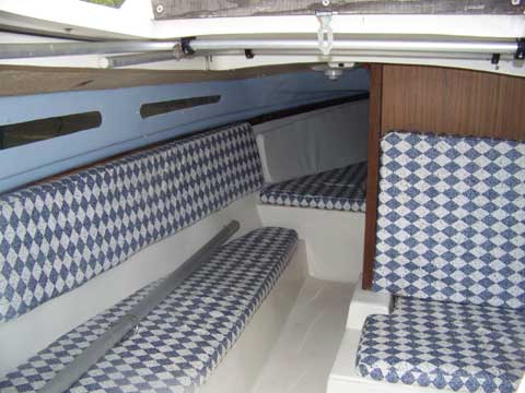 Macgregor 25 sailboat