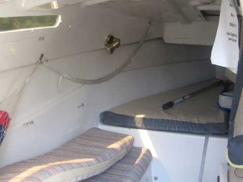 Macgregor 26D sailboat
