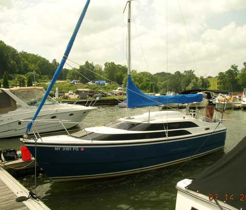 2005 Macgregor 26M