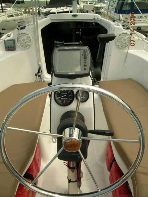 2005 Macgregor 26M