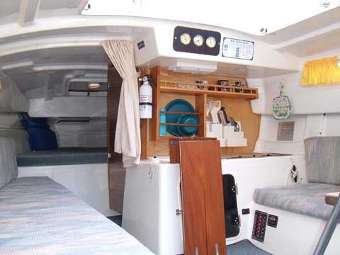 Macgregor 26S sailboat