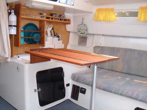 Macgregor 26S sailboat