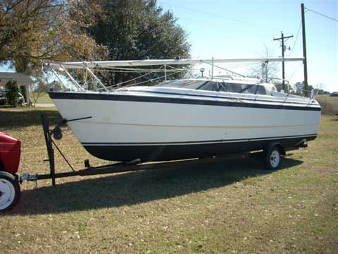 Macgregor 26X sailboat