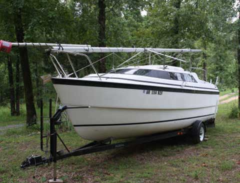 Macgregor 26X sailboat