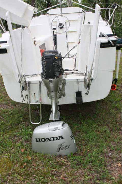 Macgregor 26X sailboat