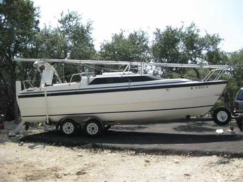 Macgregor 26X sailboat