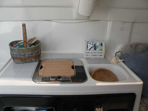 Macgregor 26X sailboat