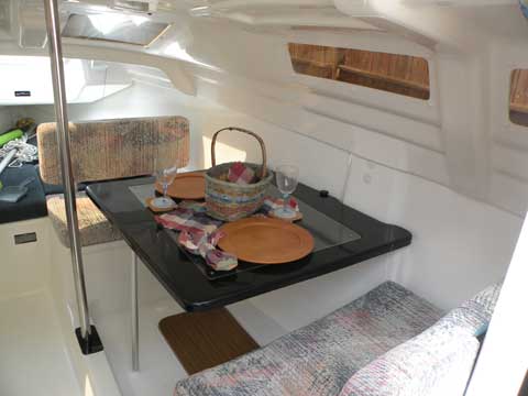 Macgregor 26X sailboat